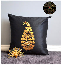 Load image into Gallery viewer, Paisley Silhouette