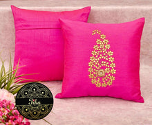 Load image into Gallery viewer, Paisley Fuchsia